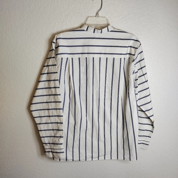 Lafayette 148 New York Striped Pintuck Button-Down Blouse Sz M - Picture 7 of 9